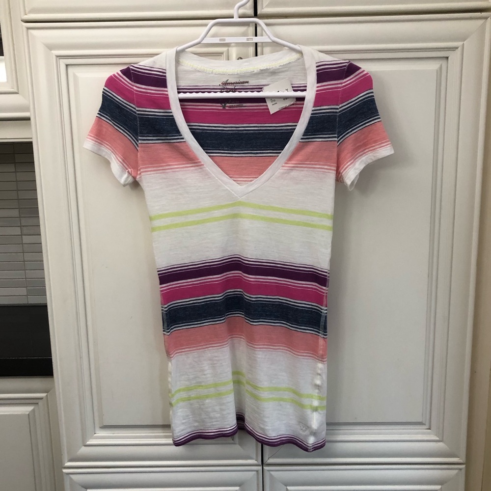 NWT American Eagle Outfitters women’s stripe v-neck t-shirt